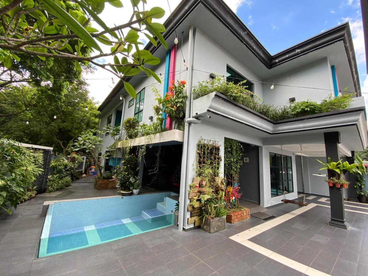 Oneriimba Private Pool & Garden Residence Johor Bahru Ngoại thất bức ảnh