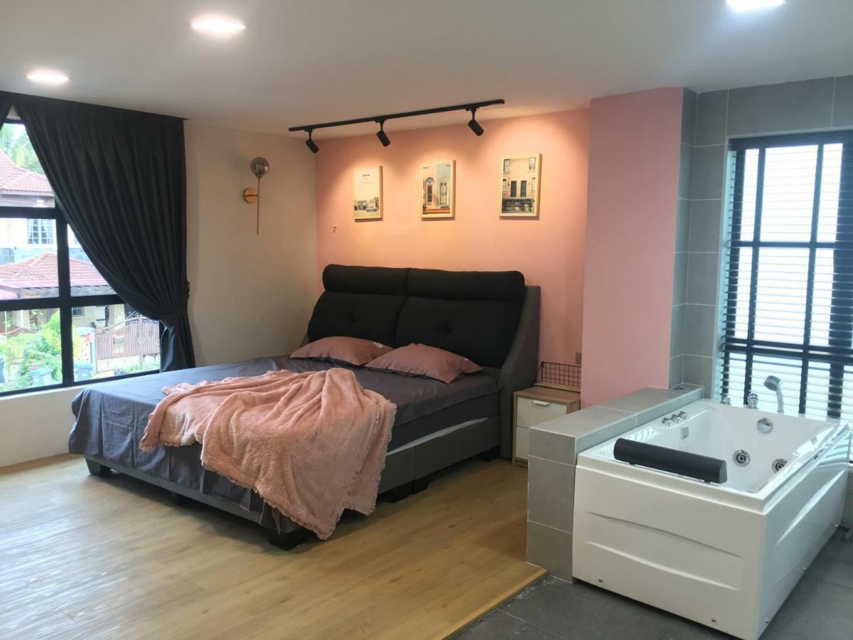 Oneriimba Private Pool & Garden Residence Johor Bahru Ngoại thất bức ảnh